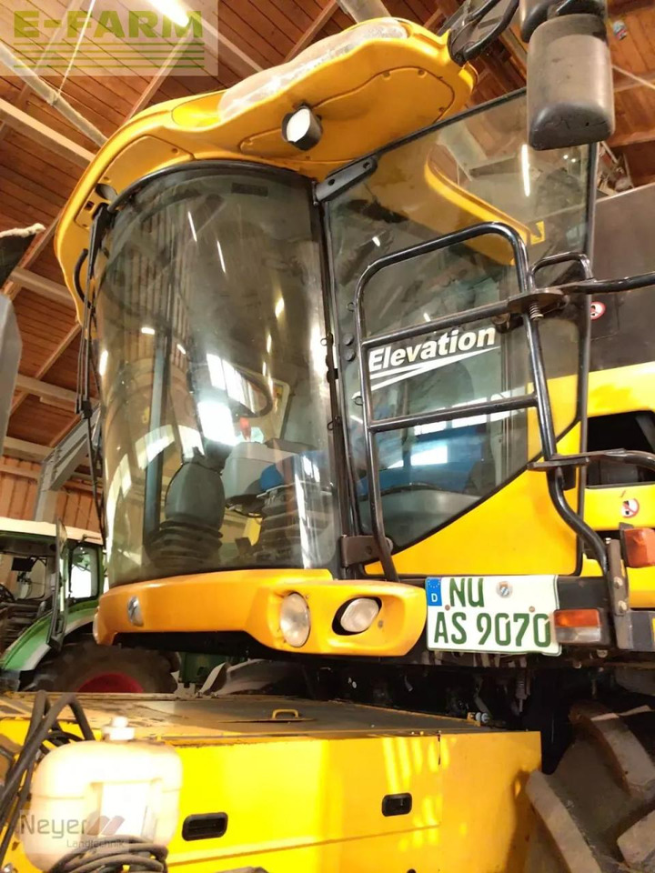 New Holland cr9070 elevation - Cosechadora de granos: foto 2 New Holland cr9070 elevation - Cosechadora de granos: foto 2