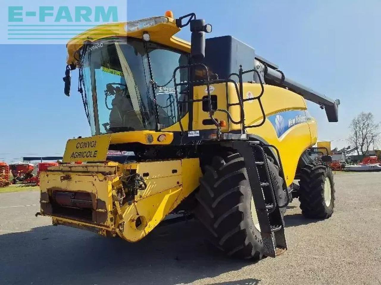 New Holland cr9080e - Cosechadora de granos: foto 1 New Holland cr9080e - Cosechadora de granos: foto 1