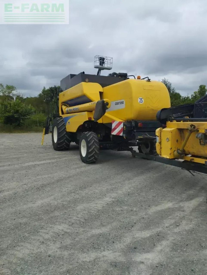 New Holland csx 7050 - Cosechadora de granos: foto 4 New Holland csx 7050 - Cosechadora de granos: foto 4