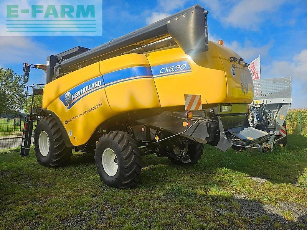 New Holland cx 6.90 mit ultraflowtrommel !!! - Cosechadora de granos: foto 4 New Holland cx 6.90 mit ultraflowtrommel !!! - Cosechadora de granos: foto 4