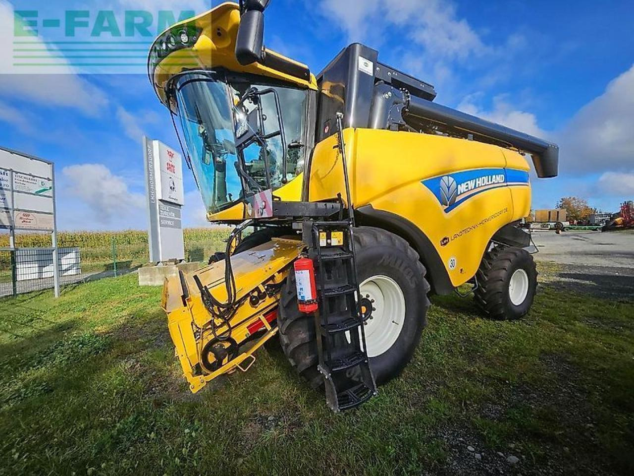 New Holland cx 6.90 mit ultraflowtrommel !!! - Cosechadora de granos: foto 1 New Holland cx 6.90 mit ultraflowtrommel !!! - Cosechadora de granos: foto 1
