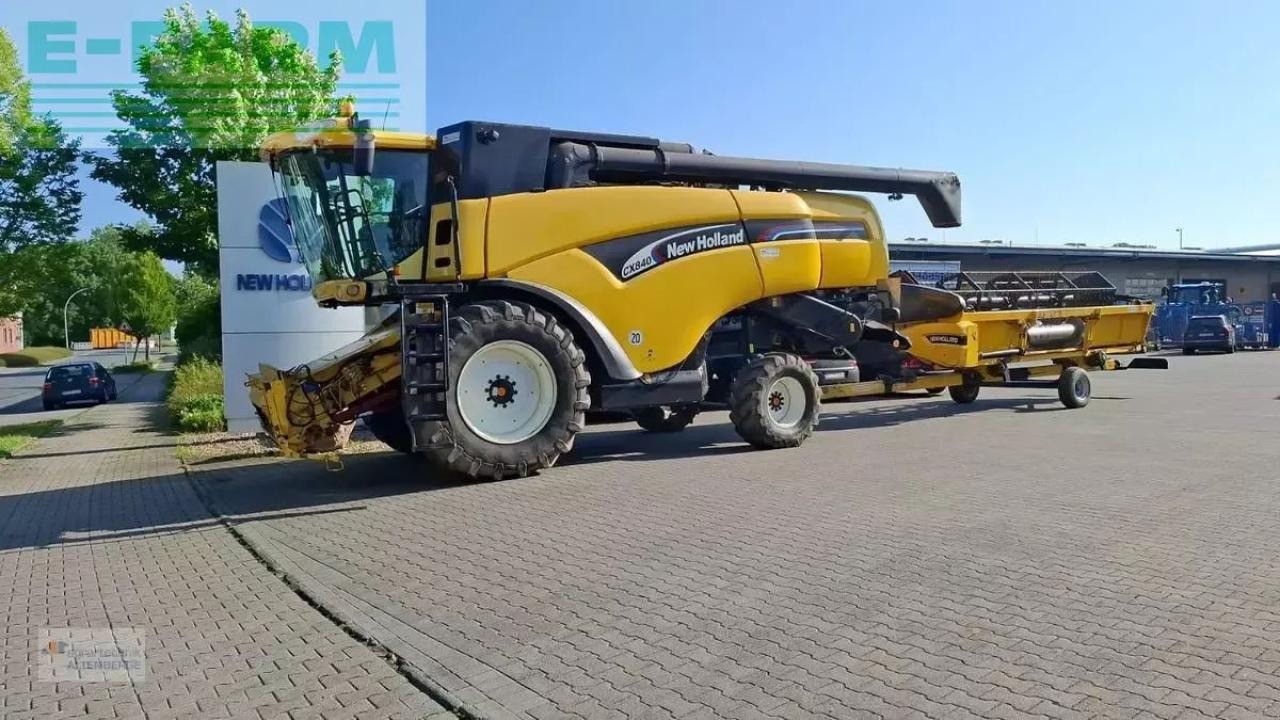 New Holland cx 840 - Cosechadora de granos: foto 1 New Holland cx 840 - Cosechadora de granos: foto 1