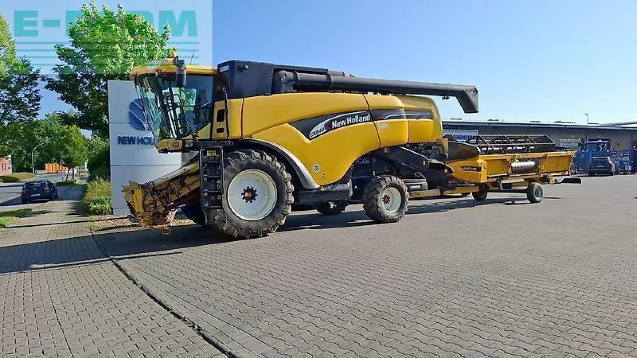 New Holland cx 840 - Cosechadora de granos: foto 1 New Holland cx 840 - Cosechadora de granos: foto 1