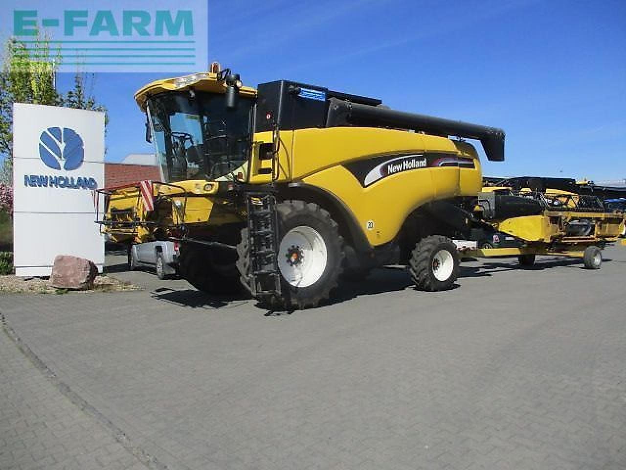 New Holland cx740 / cx 740 - Cosechadora de granos: foto 1 New Holland cx740 / cx 740 - Cosechadora de granos: foto 1