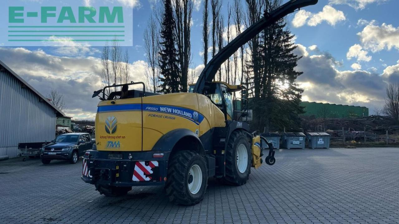 New Holland fr 550 häcksler inkl. pickup und maisgebiss - Cosechadora de forraje: foto 2 New Holland fr 550 häcksler inkl. pickup und maisgebiss - Cosechadora de forraje: foto 2