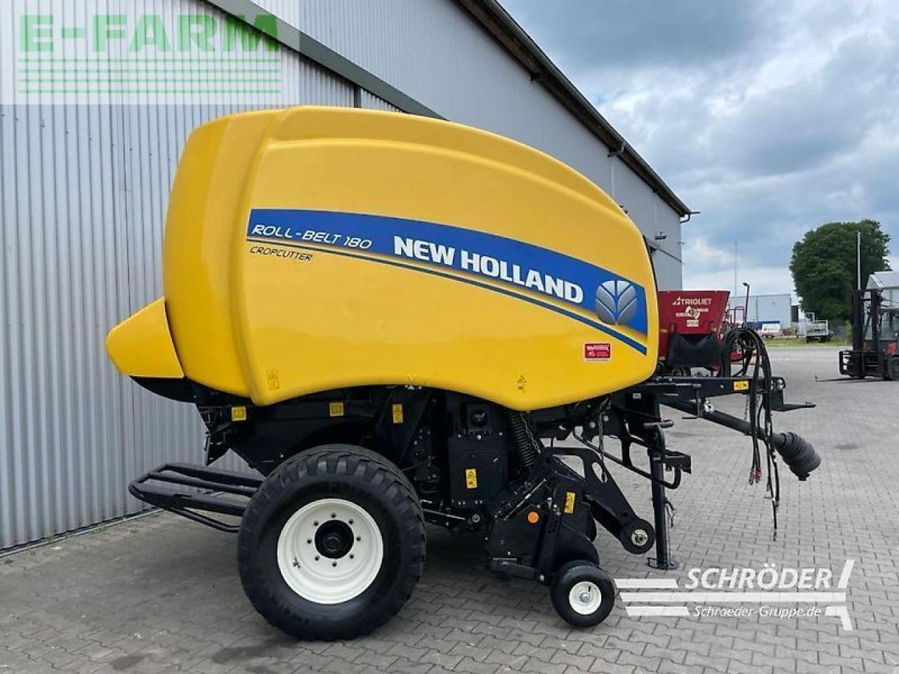 New Holland roll-belt 180 cropcutter - Empacadora de pacas cuadradas: foto 2 New Holland roll-belt 180 cropcutter - Empacadora de pacas cuadradas: foto 2