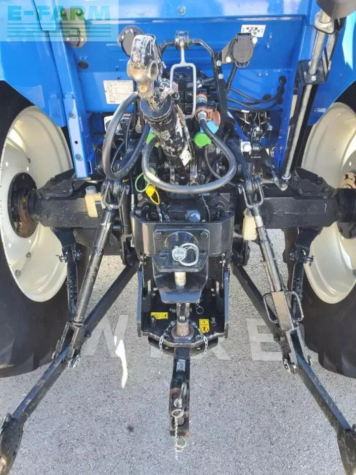 Tractor New Holland t 5.95: foto 6