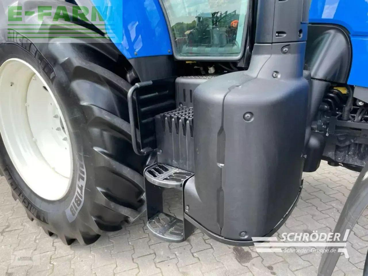 New Holland t 7.210 - Tractor: foto 4 New Holland t 7.210 - Tractor: foto 4