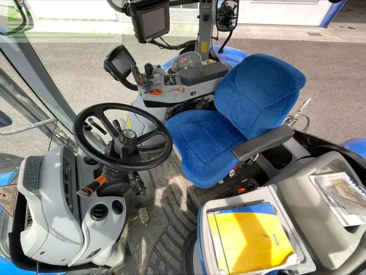 Tractor New Holland t 7.235: foto 8