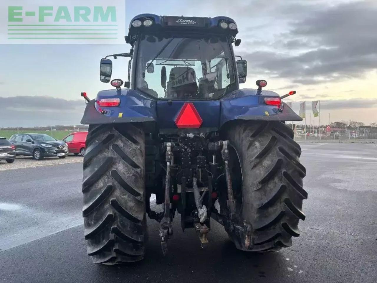 New Holland t 8.410 - Tractor: foto 3 New Holland t 8.410 - Tractor: foto 3