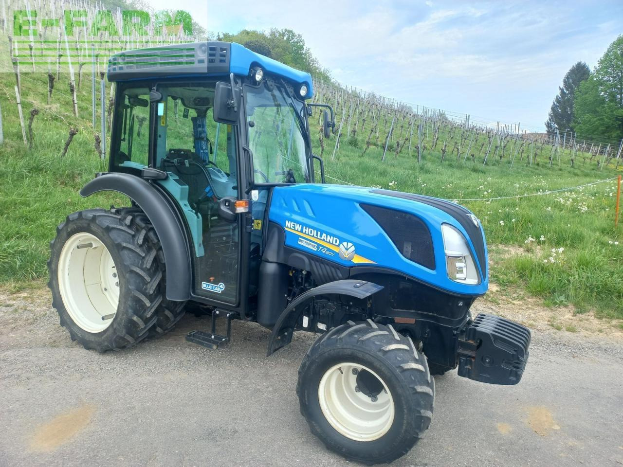 New Holland t4.80 v V - Tractor: foto 2 New Holland t4.80 v V - Tractor: foto 2