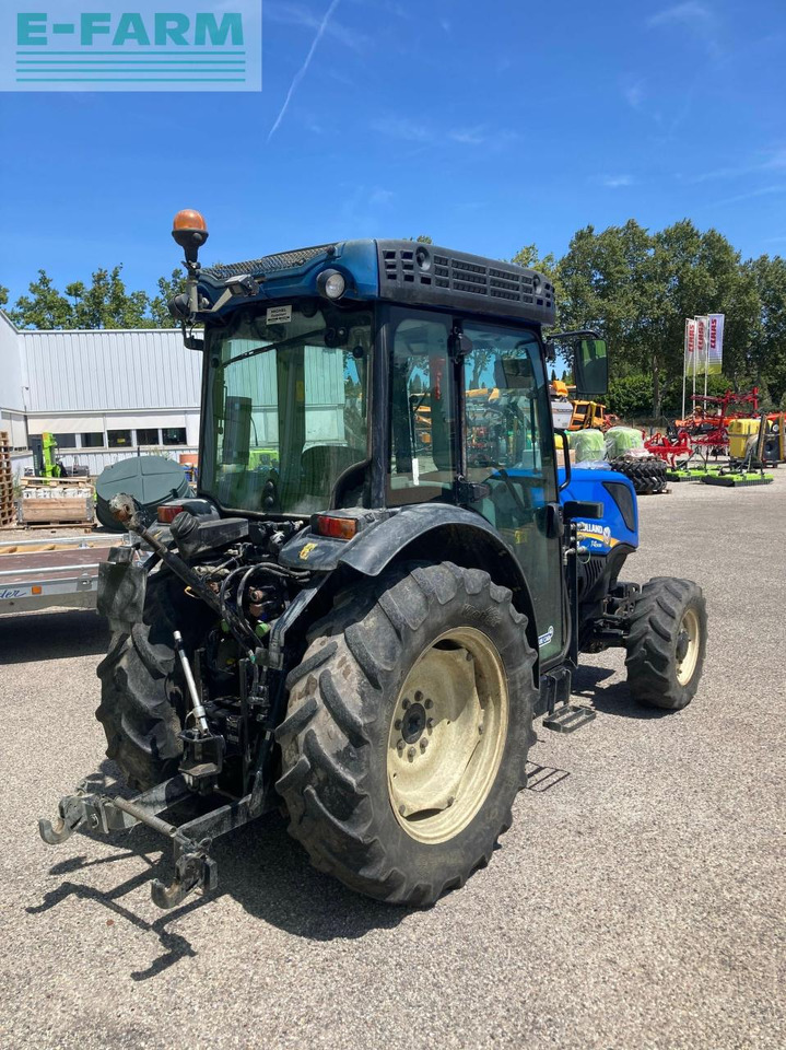 New Holland t4-90n N - Tractor: foto 4 New Holland t4-90n N - Tractor: foto 4