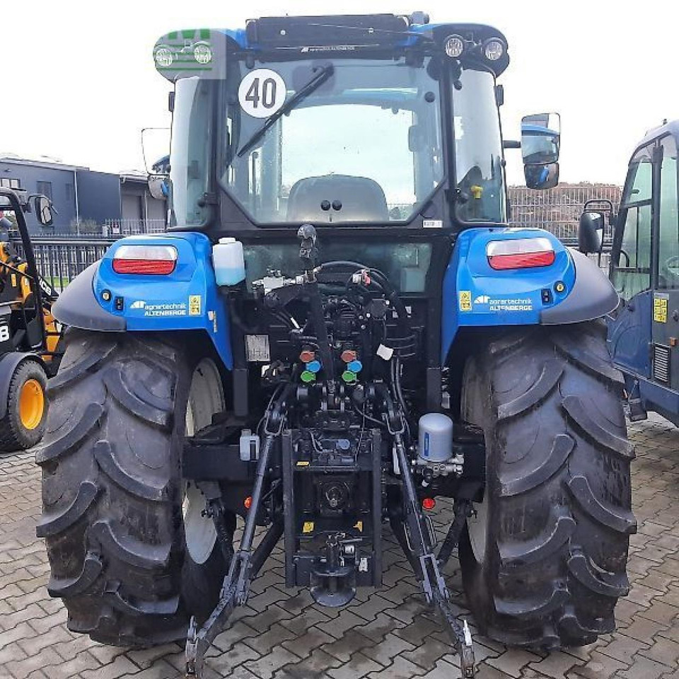 New Holland t5.100 dualcommand - Tractor: foto 4 New Holland t5.100 dualcommand - Tractor: foto 4