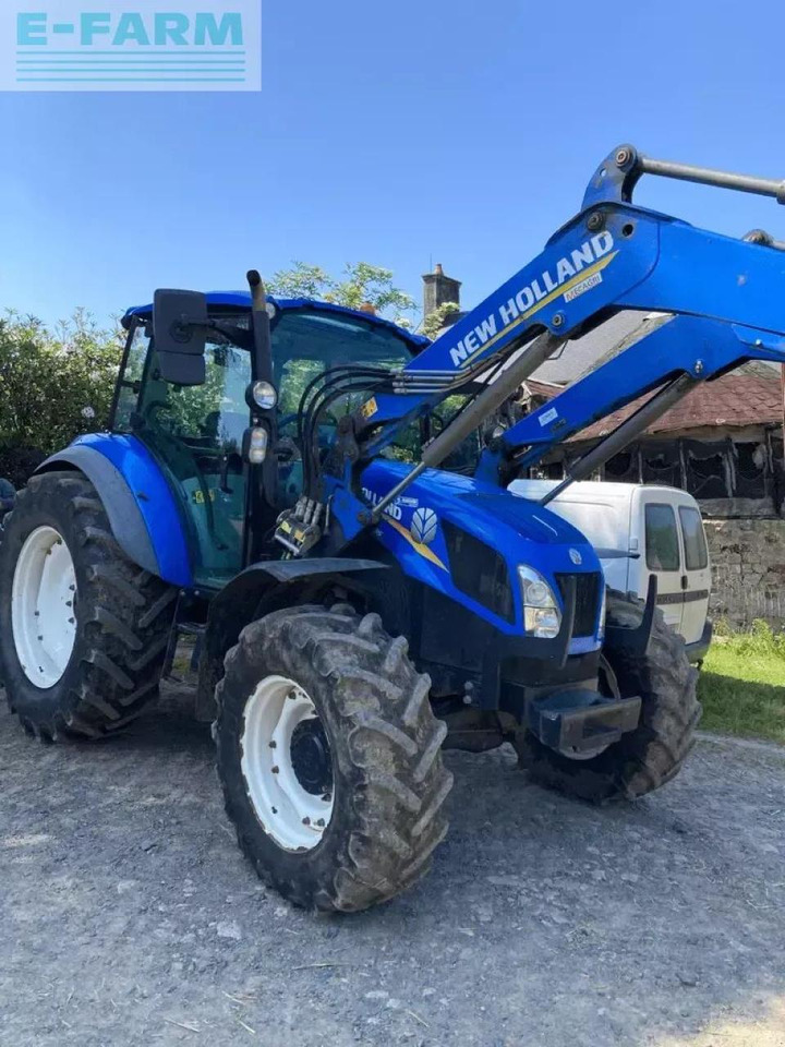 New Holland t5.115 dual command - Tractor: foto 1 New Holland t5.115 dual command - Tractor: foto 1