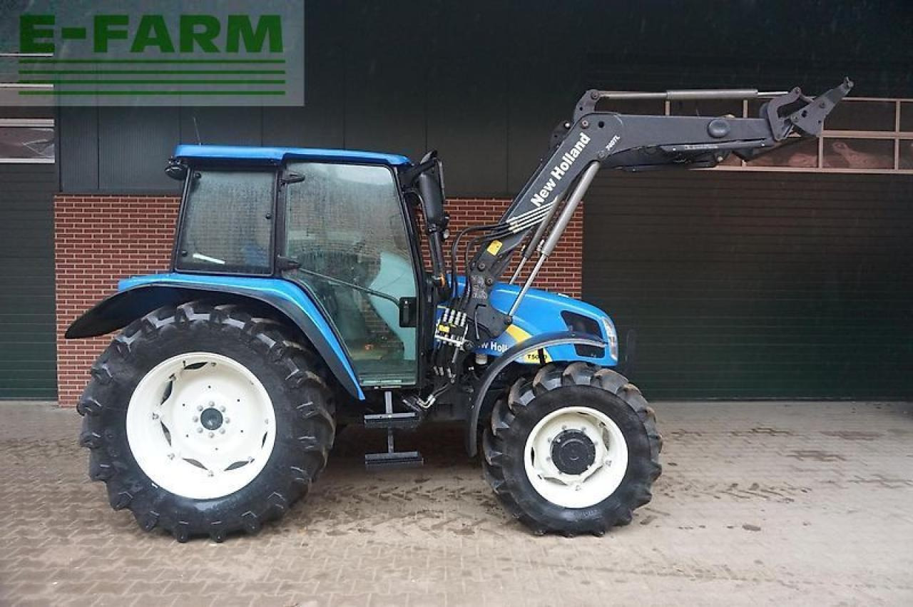 New Holland t5040 nur 860 std. - Tractor: foto 2 New Holland t5040 nur 860 std. - Tractor: foto 2