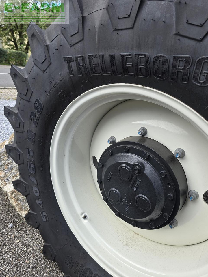 New Holland t6.155 dynamic command sidewinder ii (stage v) - Tractor: foto 4 New Holland t6.155 dynamic command sidewinder ii (stage v) - Tractor: foto 4