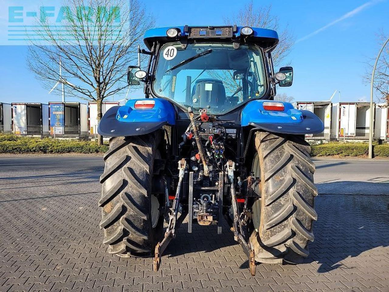 New Holland t6020 elite Elite - Tractor: foto 4 New Holland t6020 elite Elite - Tractor: foto 4