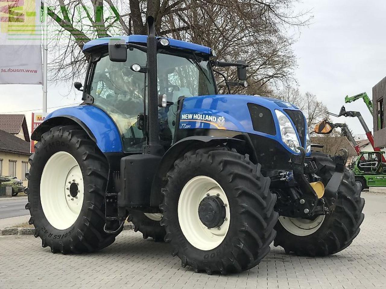 New Holland t7.200 range command - Tractor: foto 1 New Holland t7.200 range command - Tractor: foto 1