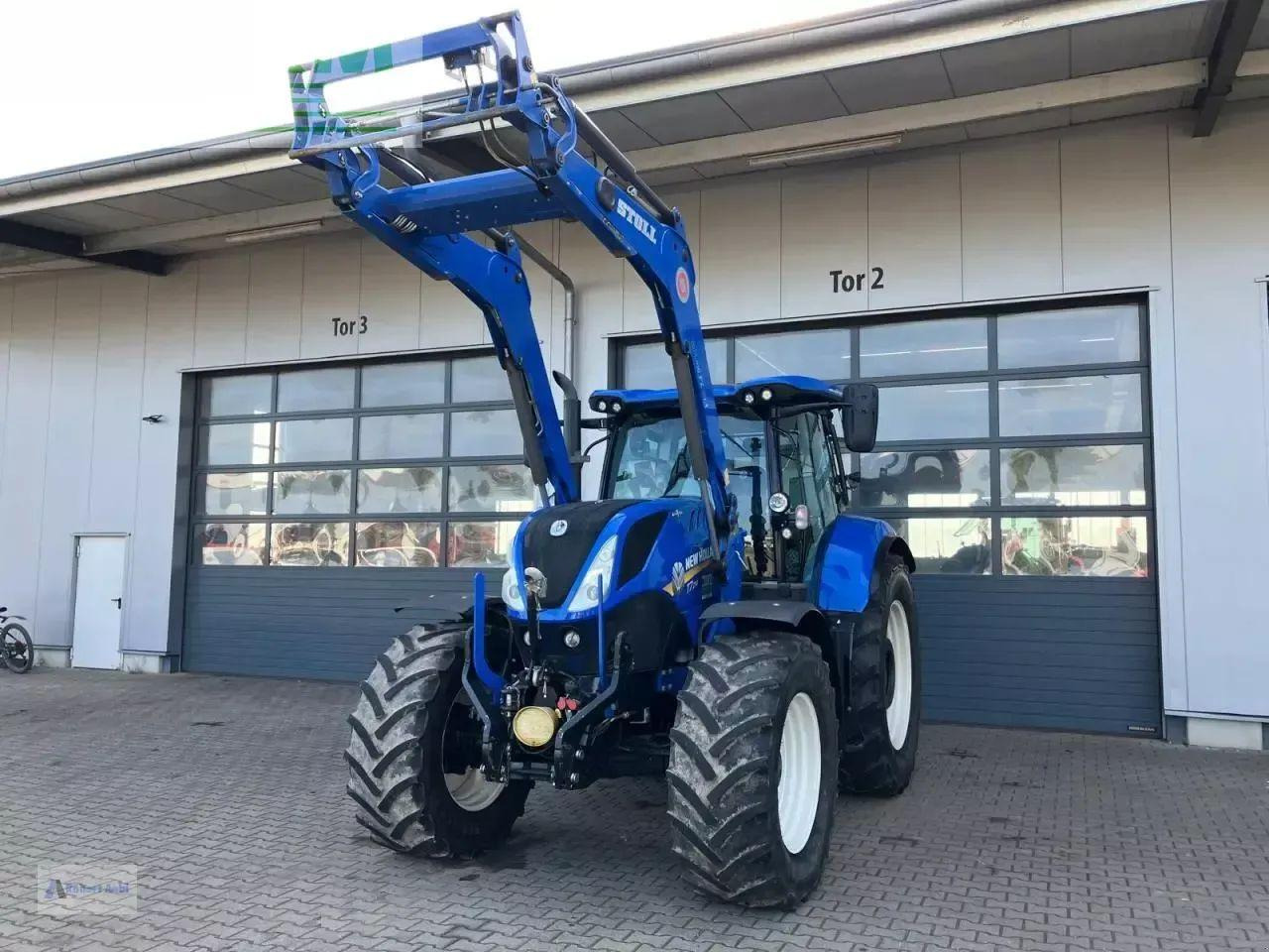 New Holland t7.210 ac - Tractor: foto 2 New Holland t7.210 ac - Tractor: foto 2
