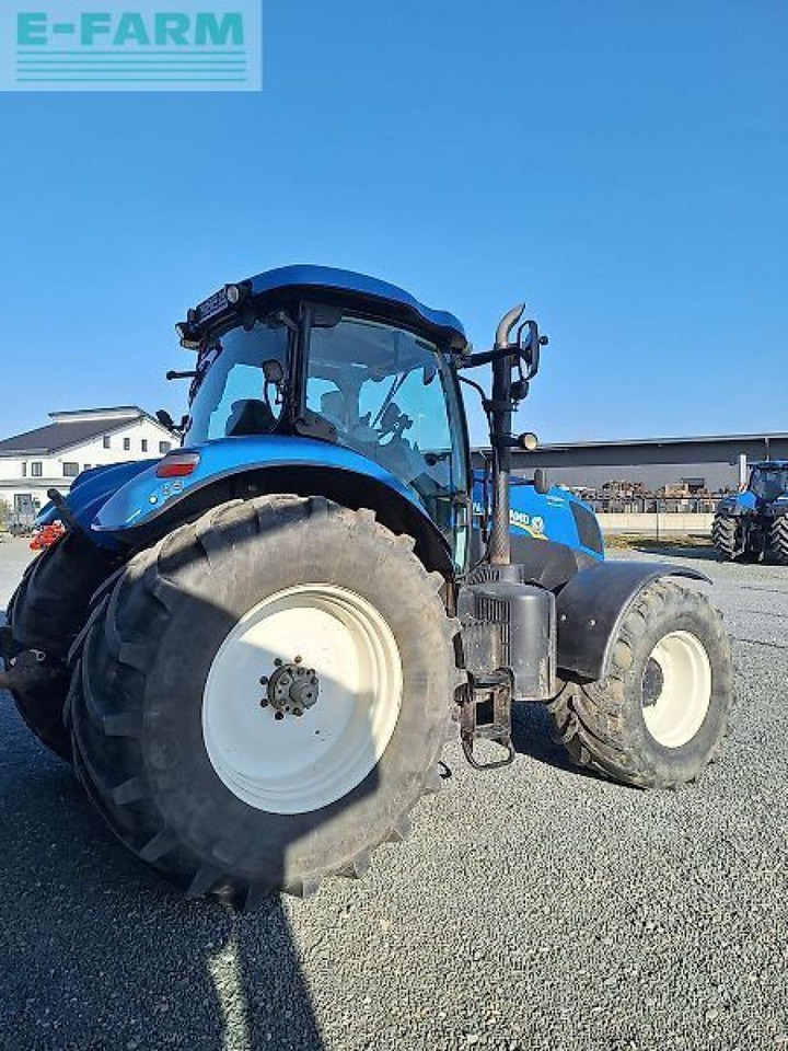 New Holland t7.210 ac - Tractor: foto 2 New Holland t7.210 ac - Tractor: foto 2
