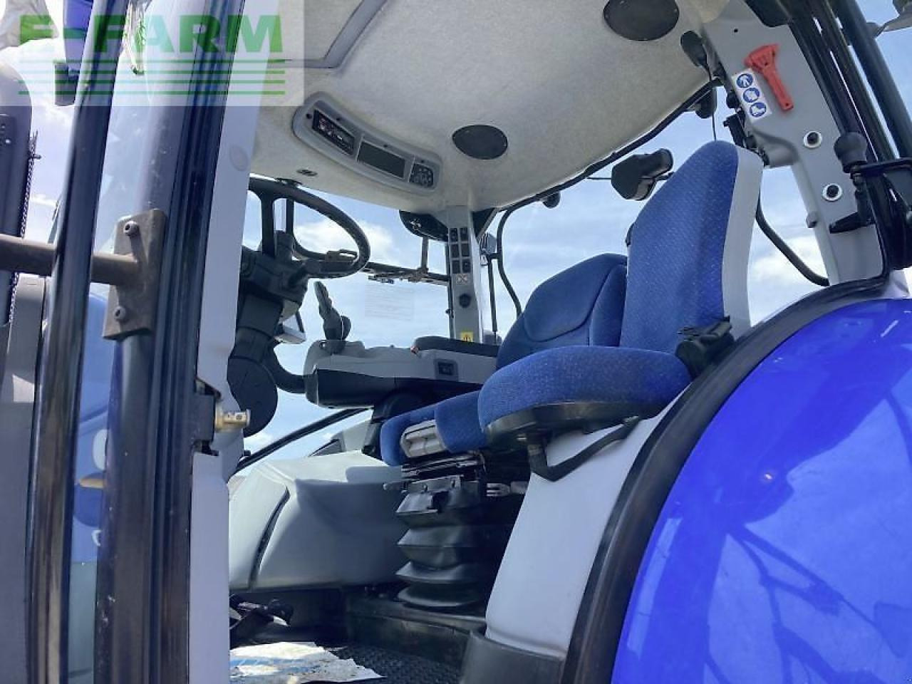 Tractor New Holland t7 210 autocommand: foto 11