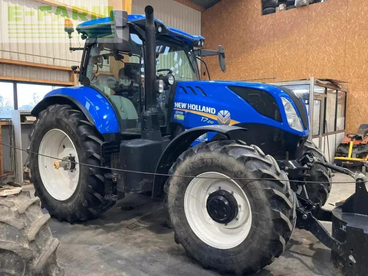 New Holland t7.210 pc swii stage v - Tractor: foto 4 New Holland t7.210 pc swii stage v - Tractor: foto 4