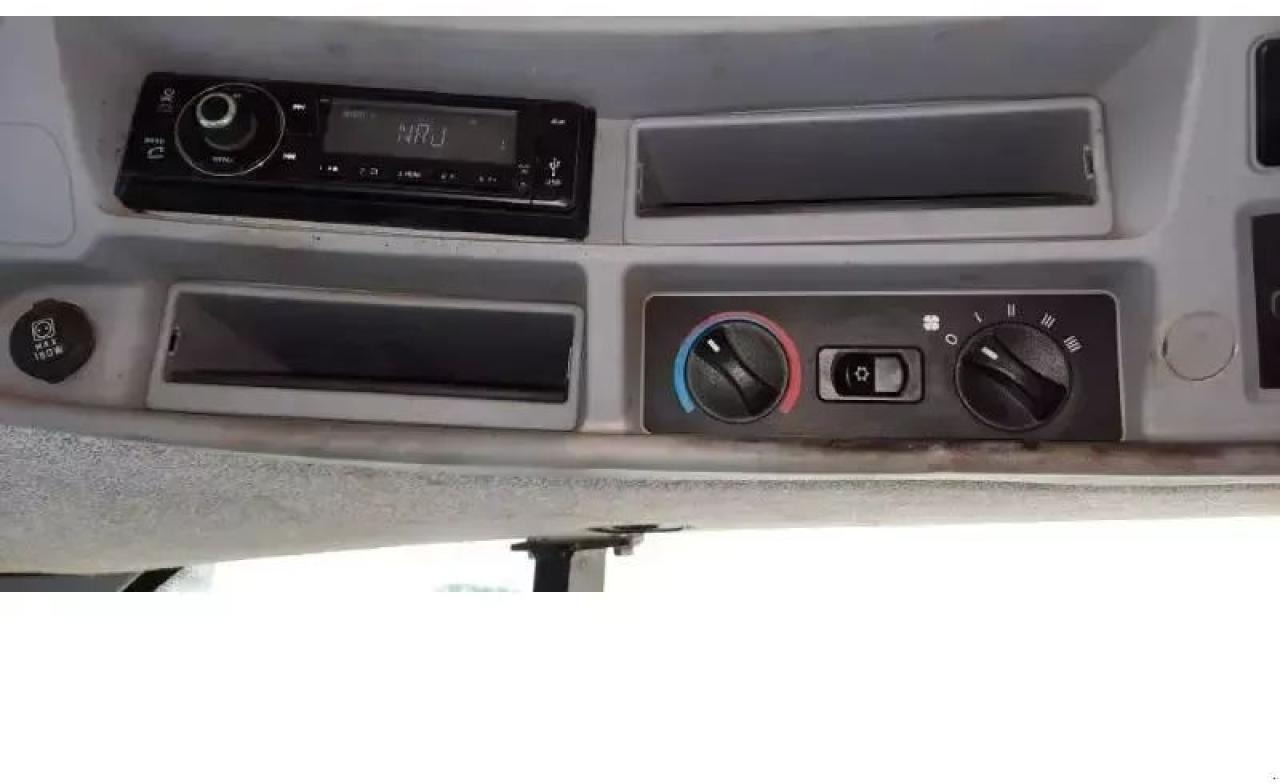 New Holland t7-210pc-sw - Tractor: foto 4 New Holland t7-210pc-sw - Tractor: foto 4