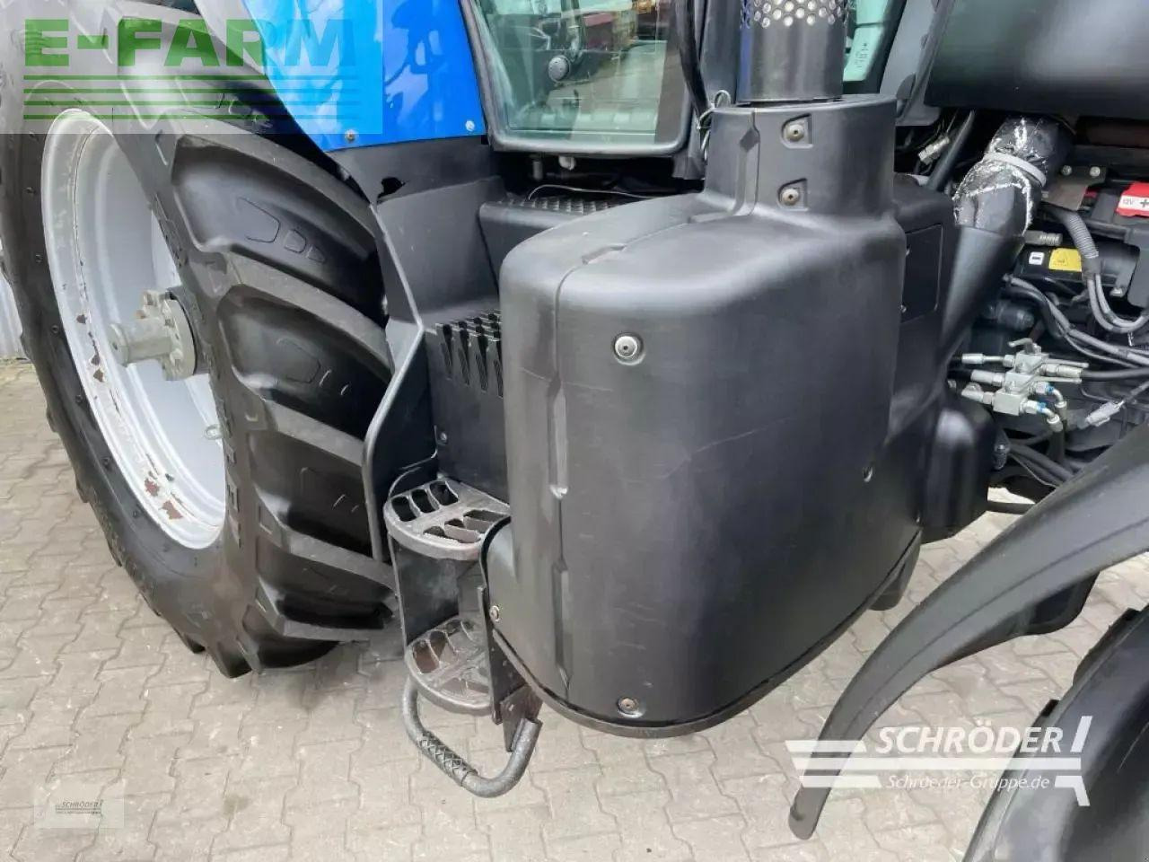 New Holland t7.220 ac + rtk - Tractor: foto 4 New Holland t7.220 ac + rtk - Tractor: foto 4