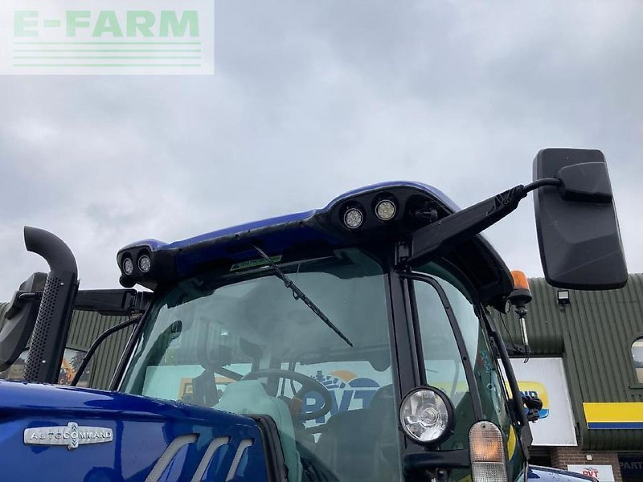 Tractor New Holland t7.225: foto 8