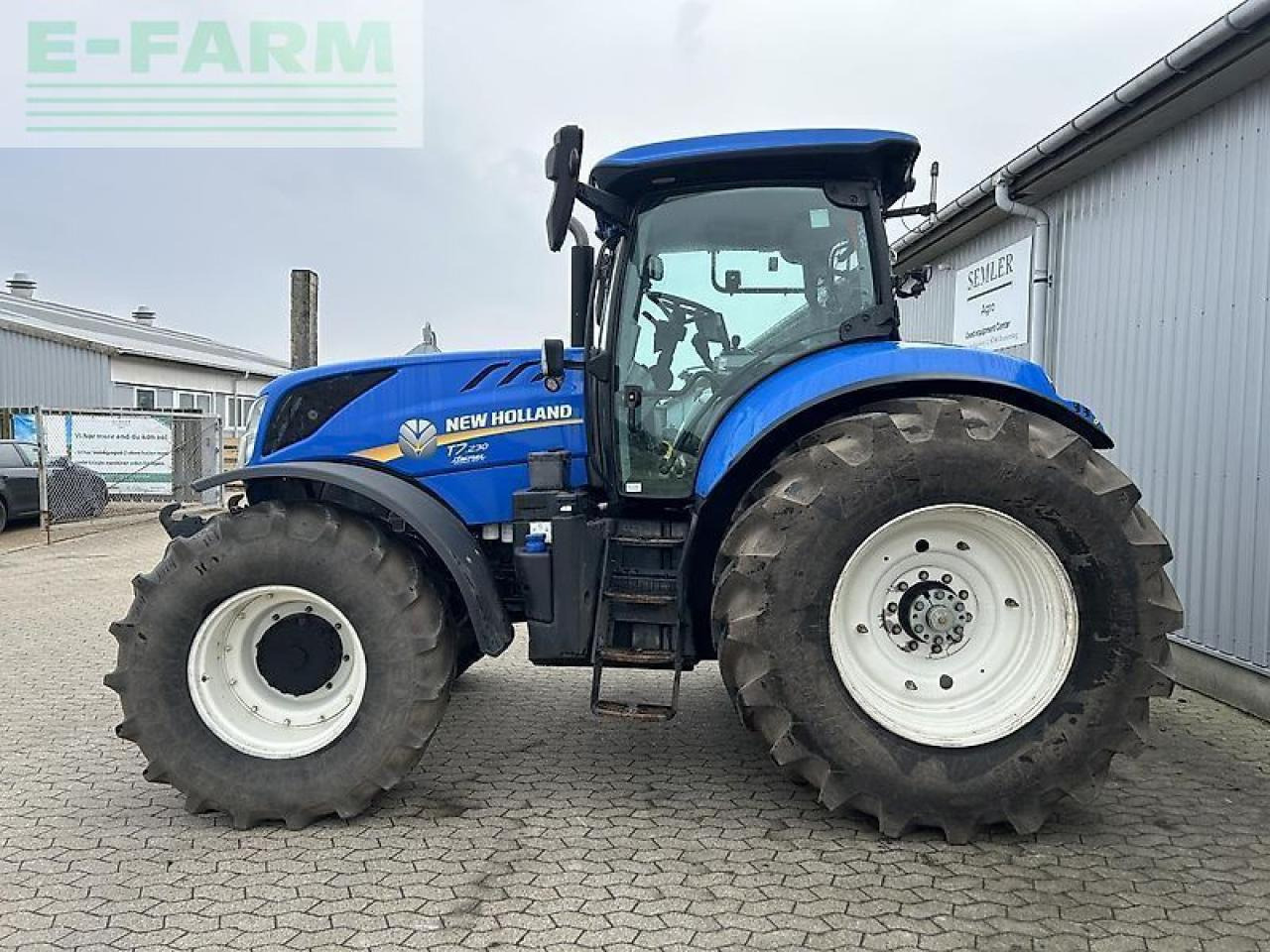 New Holland t7.230 - Tractor: foto 2 New Holland t7.230 - Tractor: foto 2