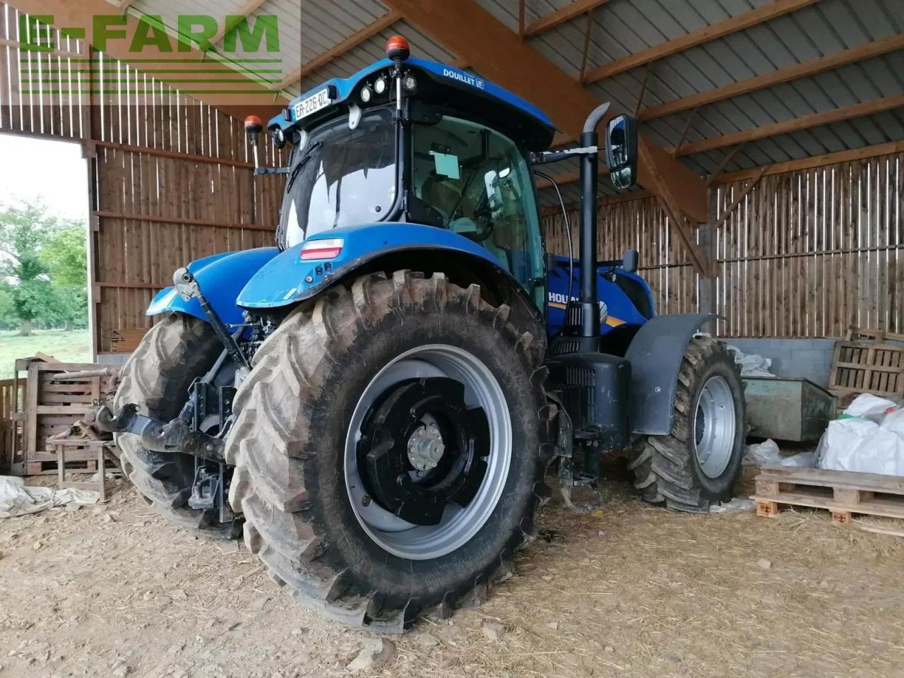 New Holland t7 230 ac - Tractor: foto 2 New Holland t7 230 ac - Tractor: foto 2