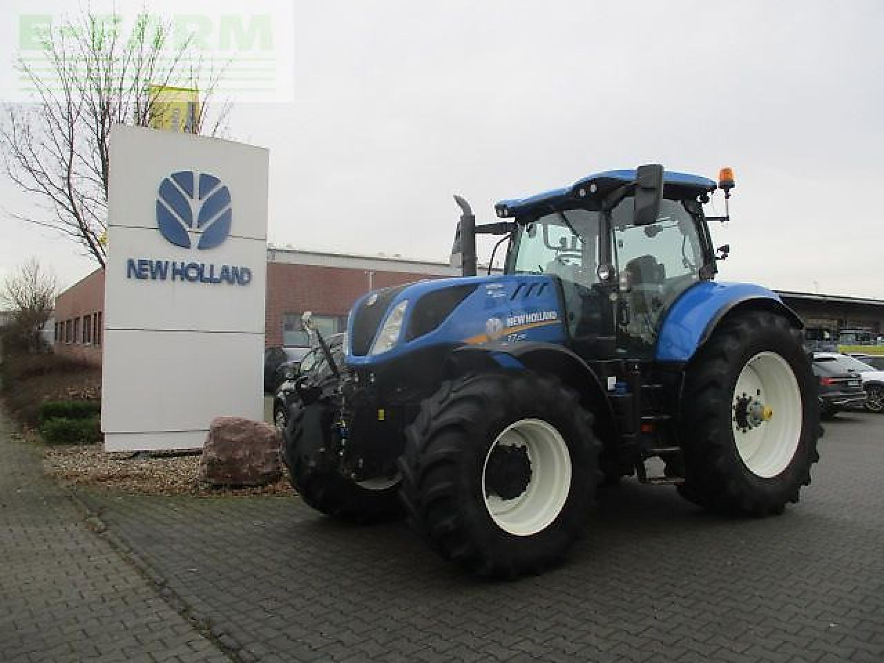 New Holland t7.230 ac - Tractor: foto 2 New Holland t7.230 ac - Tractor: foto 2