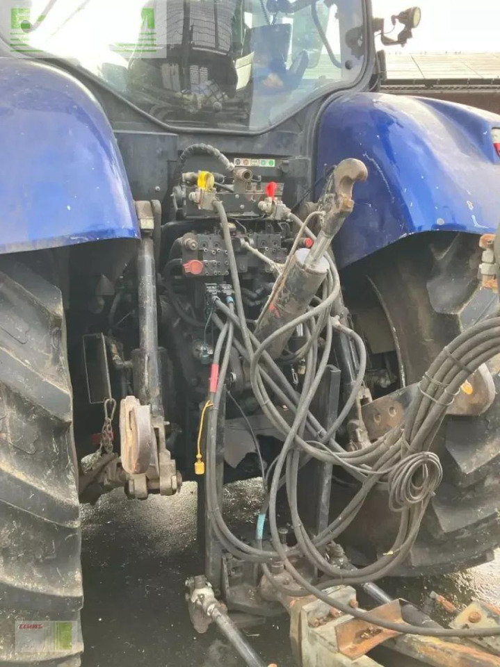 New Holland t7.270 bluepower - Tractor: foto 4 New Holland t7.270 bluepower - Tractor: foto 4