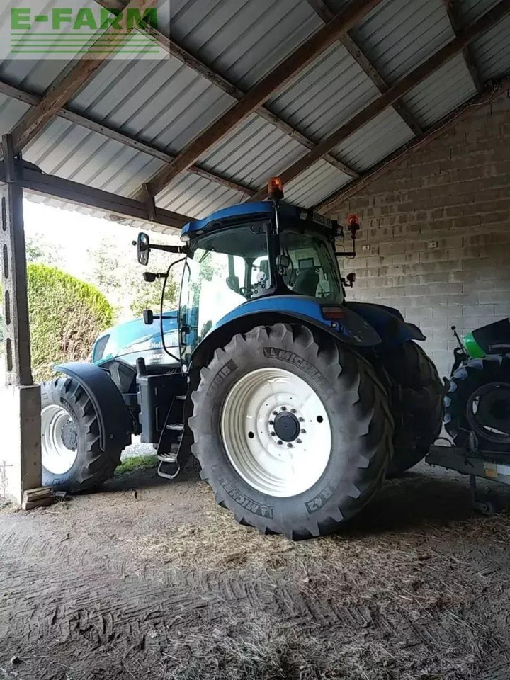 New Holland t7060 - Tractor: foto 2 New Holland t7060 - Tractor: foto 2