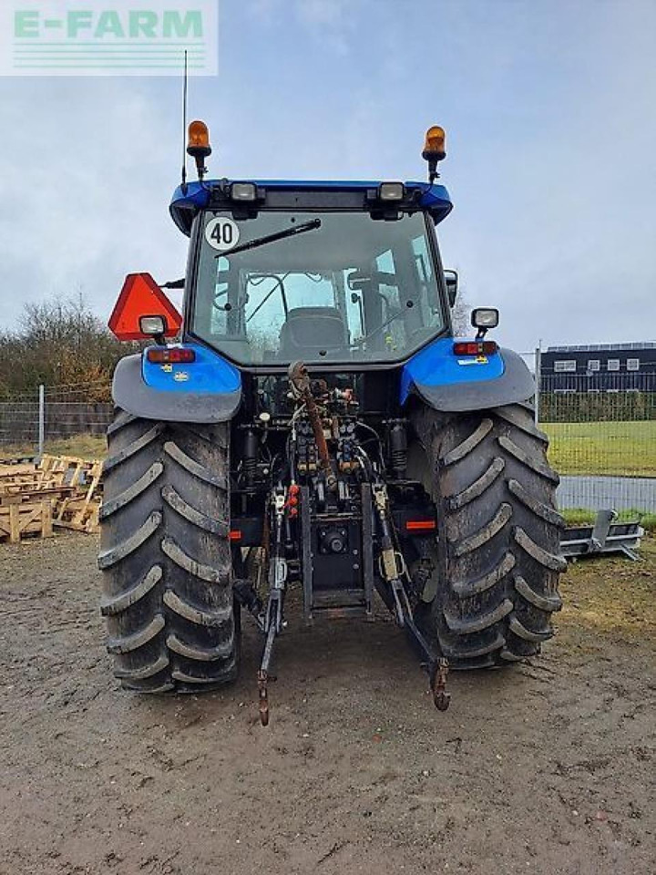 New Holland tm 140 - Tractor: foto 4 New Holland tm 140 - Tractor: foto 4