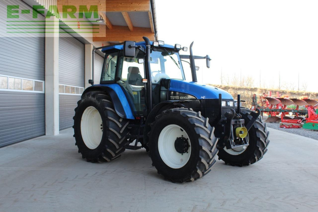 New Holland ts115 - Tractor: foto 2 New Holland ts115 - Tractor: foto 2