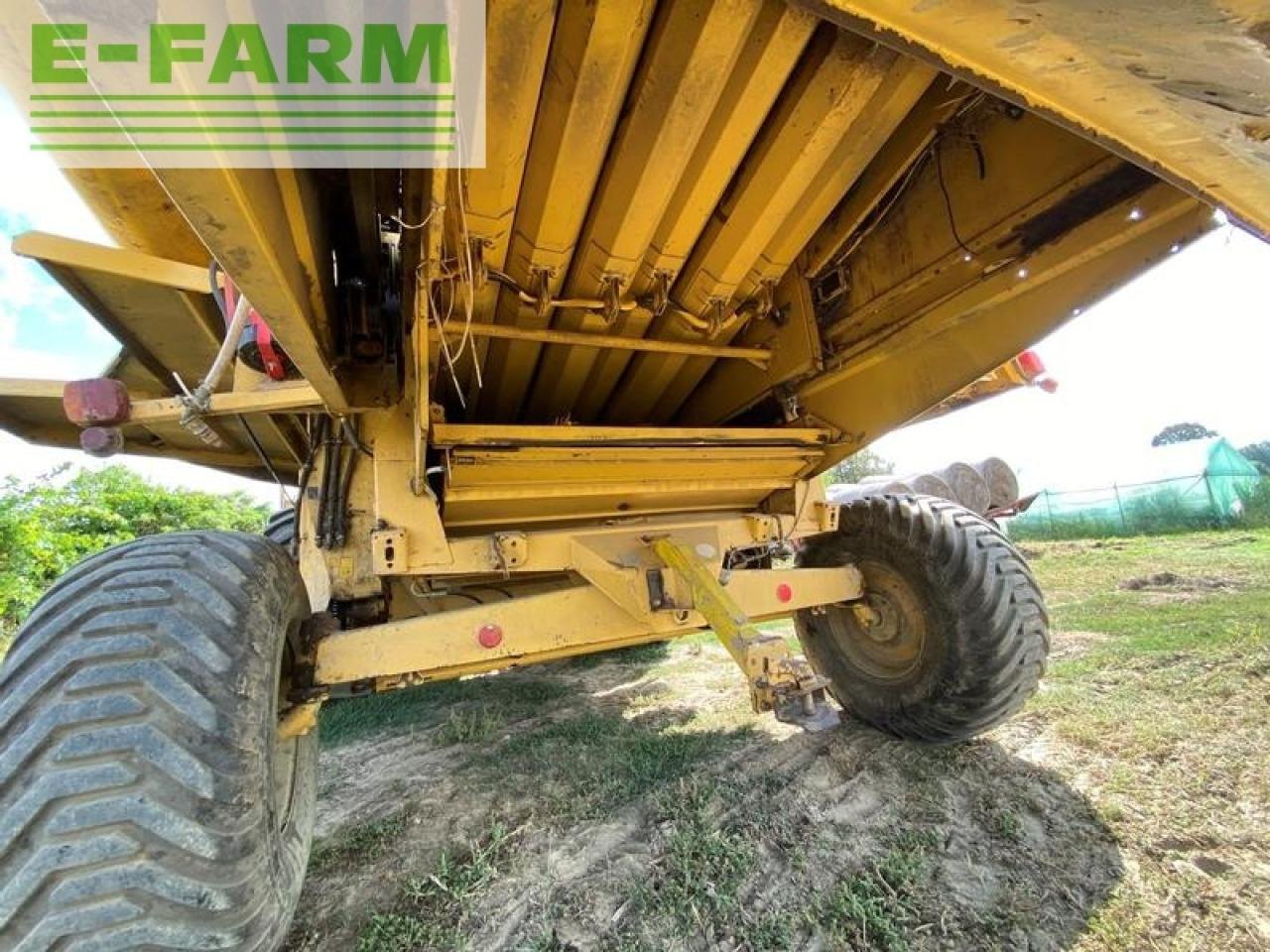 Cosechadora de granos New Holland tx68: foto 18