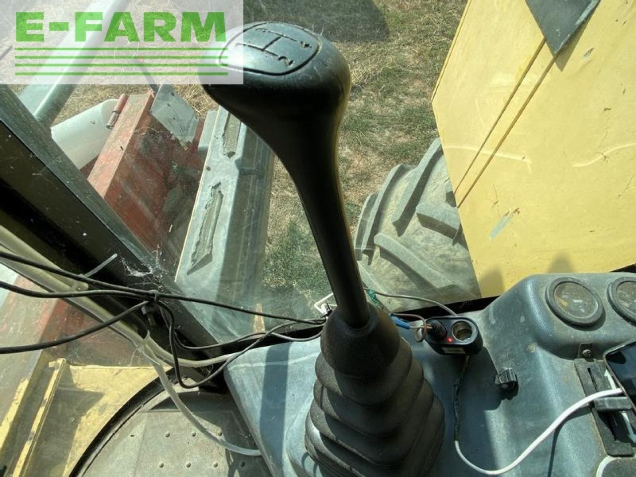 Cosechadora de granos New Holland tx68: foto 27