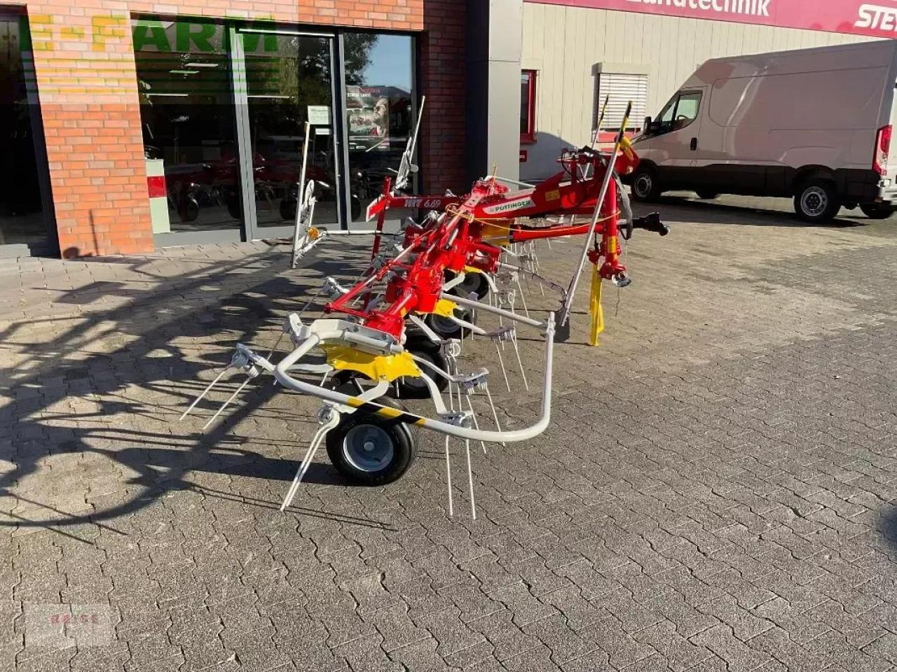 Pöttinger hit 6.69 heuwender / kreiselheuer / zetter - Henificadora: foto 2 Pöttinger hit 6.69 heuwender / kreiselheuer / zetter - Henificadora: foto 2