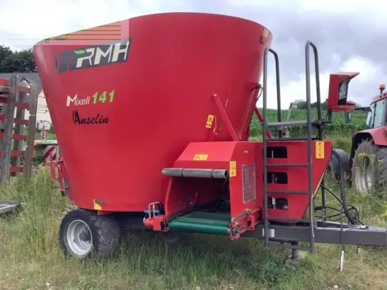 R.M.H. mixell141 - Maquinaria ganadera: foto 2 R.M.H. mixell141 - Maquinaria ganadera: foto 2
