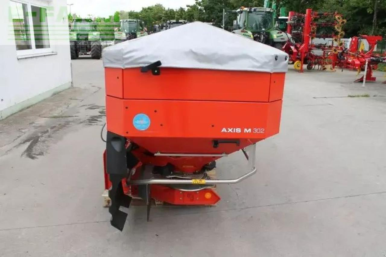 Rauch axis m 30.2 emc+w - Esparcidor de fertilizantes: foto 5 Rauch axis m 30.2 emc+w - Esparcidor de fertilizantes: foto 5