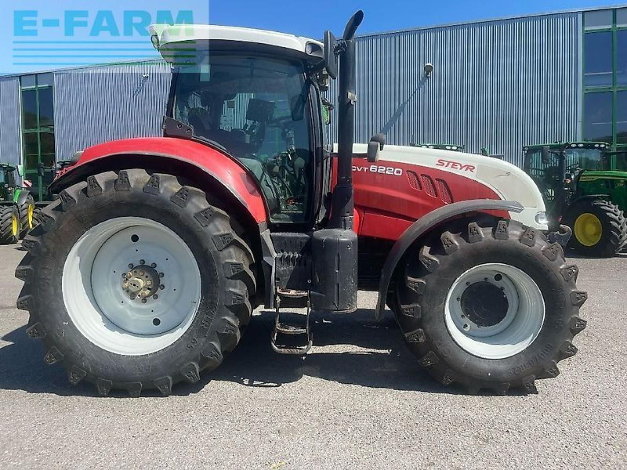 Steyr cvt 6220 - Tractor: foto 1 Steyr cvt 6220 - Tractor: foto 1