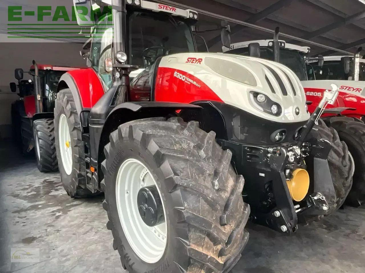 Steyr terrus 6300 cvt CVT - Tractor: foto 1 Steyr terrus 6300 cvt CVT - Tractor: foto 1