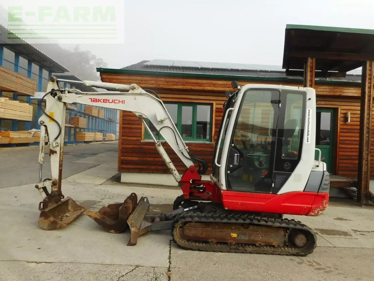 Takeuchi tb 235 ( 3.530kg ) hydr. sw + 3 löffel - Miniexcavadora: foto 1 Takeuchi tb 235 ( 3.530kg ) hydr. sw + 3 löffel - Miniexcavadora: foto 1