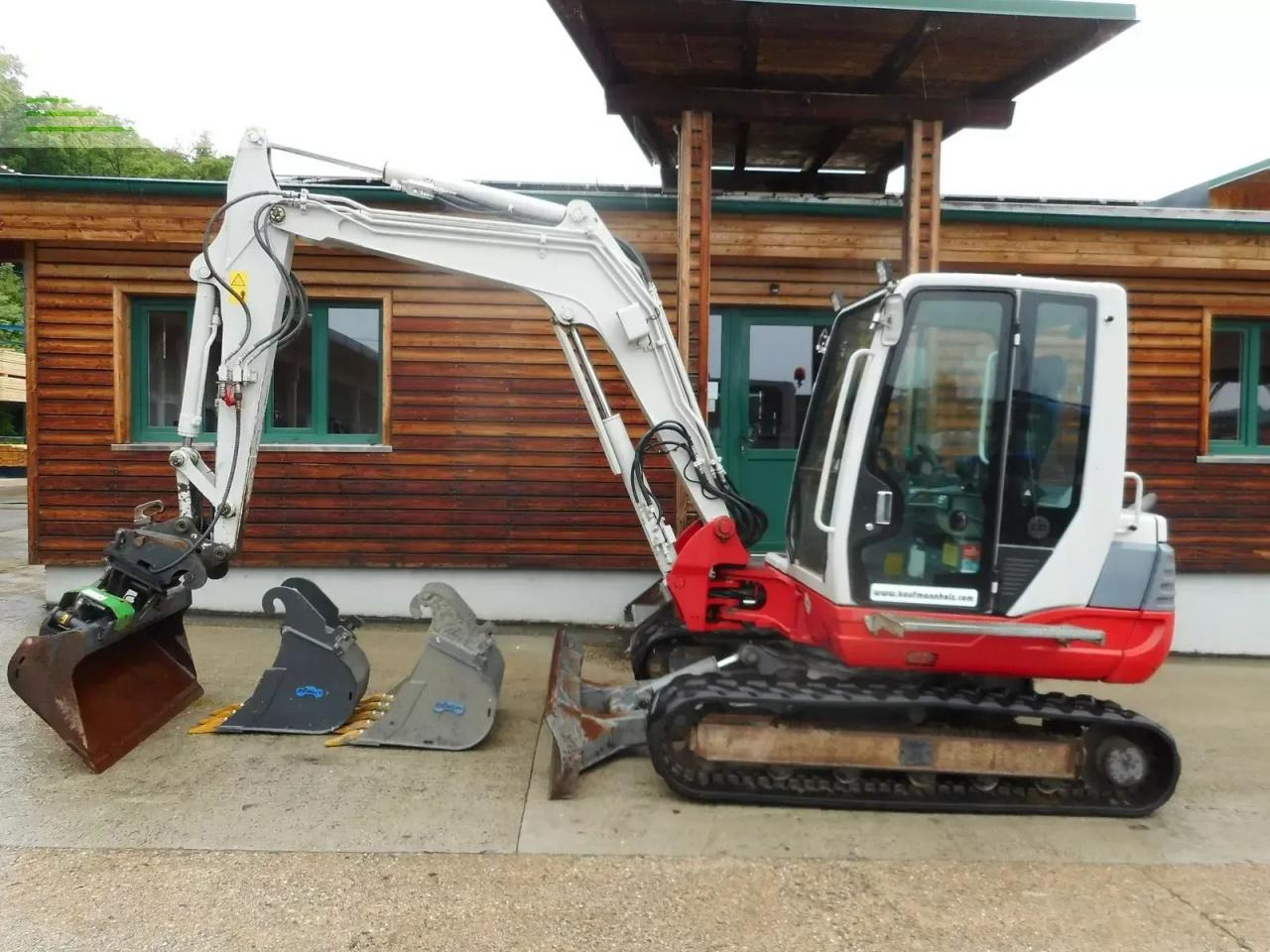 Takeuchi tb 250 ( 4.965kg ) hydr. sw + 2 löffel + alle le - Miniexcavadora: foto 1 Takeuchi tb 250 ( 4.965kg ) hydr. sw + 2 löffel + alle le - Miniexcavadora: foto 1