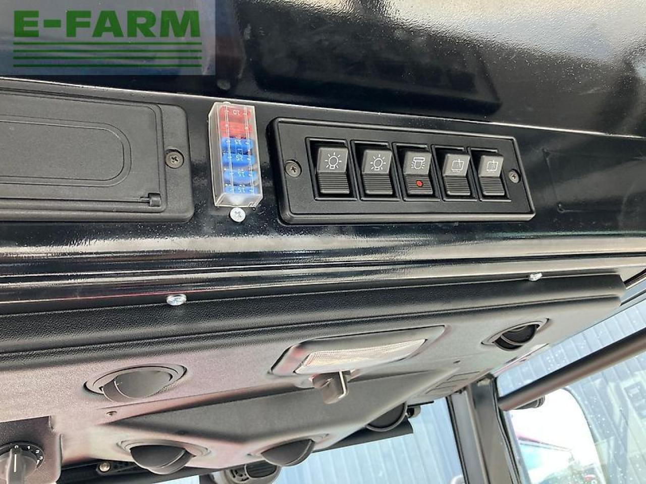Tractor Tym ts 255 nh kabine: foto 6