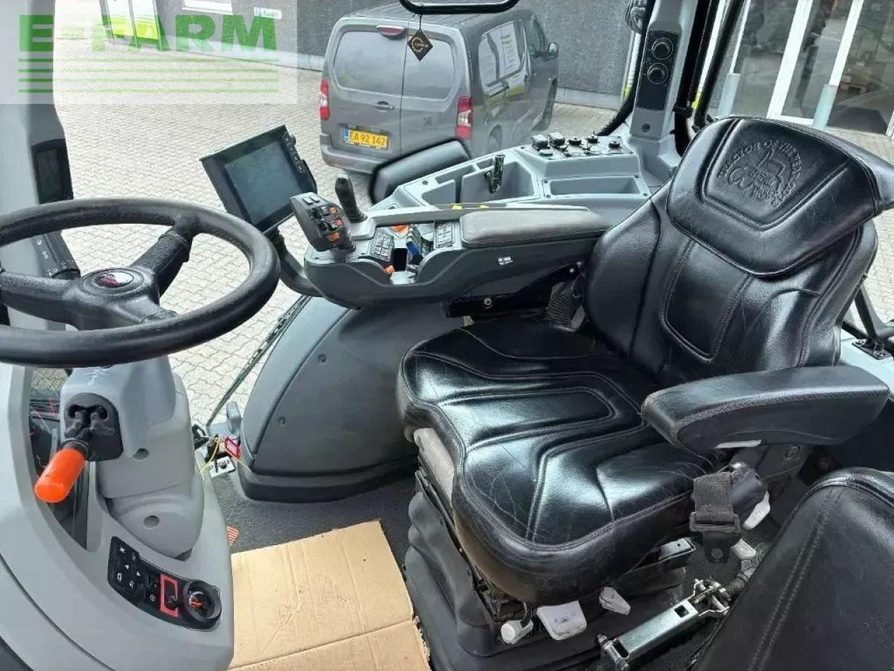 Valtra 254 versus - Tractor: foto 5 Valtra 254 versus - Tractor: foto 5