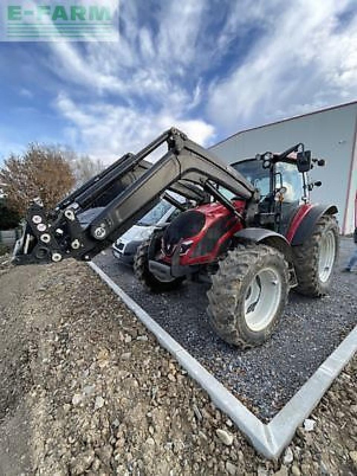 Valtra a115h4 - Tractor: foto 1 Valtra a115h4 - Tractor: foto 1