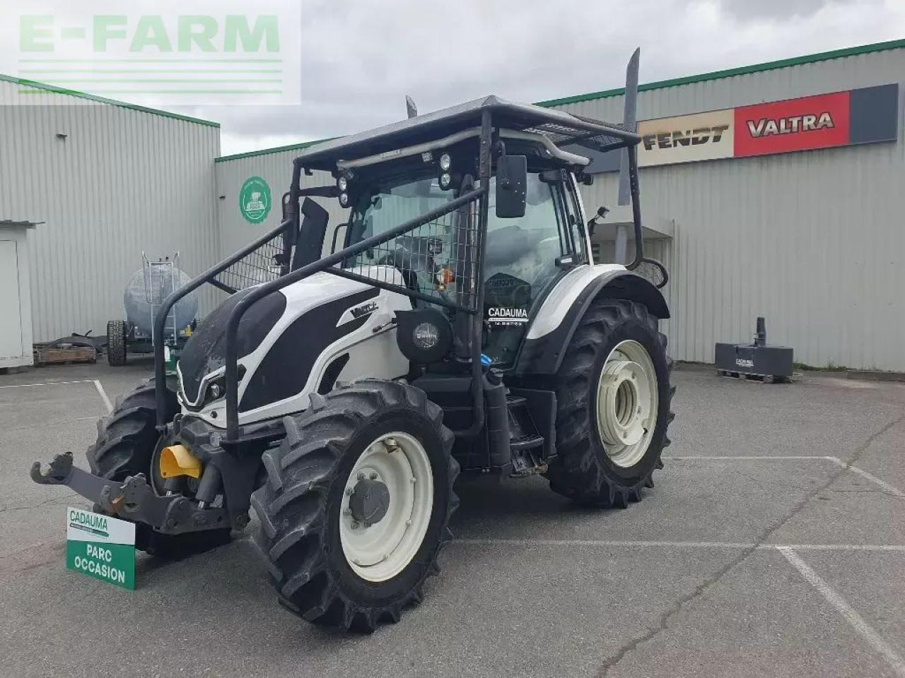 Valtra n 135 direct smarttouch Direct - Tractor: foto 1 Valtra n 135 direct smarttouch Direct - Tractor: foto 1