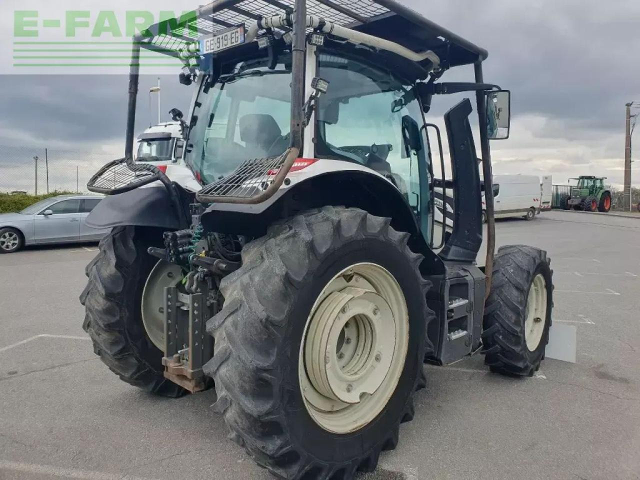 Valtra n 135 direct smarttouch Direct - Tractor: foto 4 Valtra n 135 direct smarttouch Direct - Tractor: foto 4